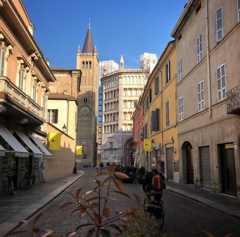 Parma Borgo Antico I I I Free Privat Parking Apartment ภายนอก รูปภาพ