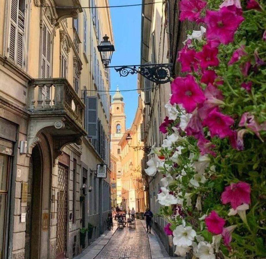 Parma Borgo Antico I I I Free Privat Parking Apartment ภายนอก รูปภาพ