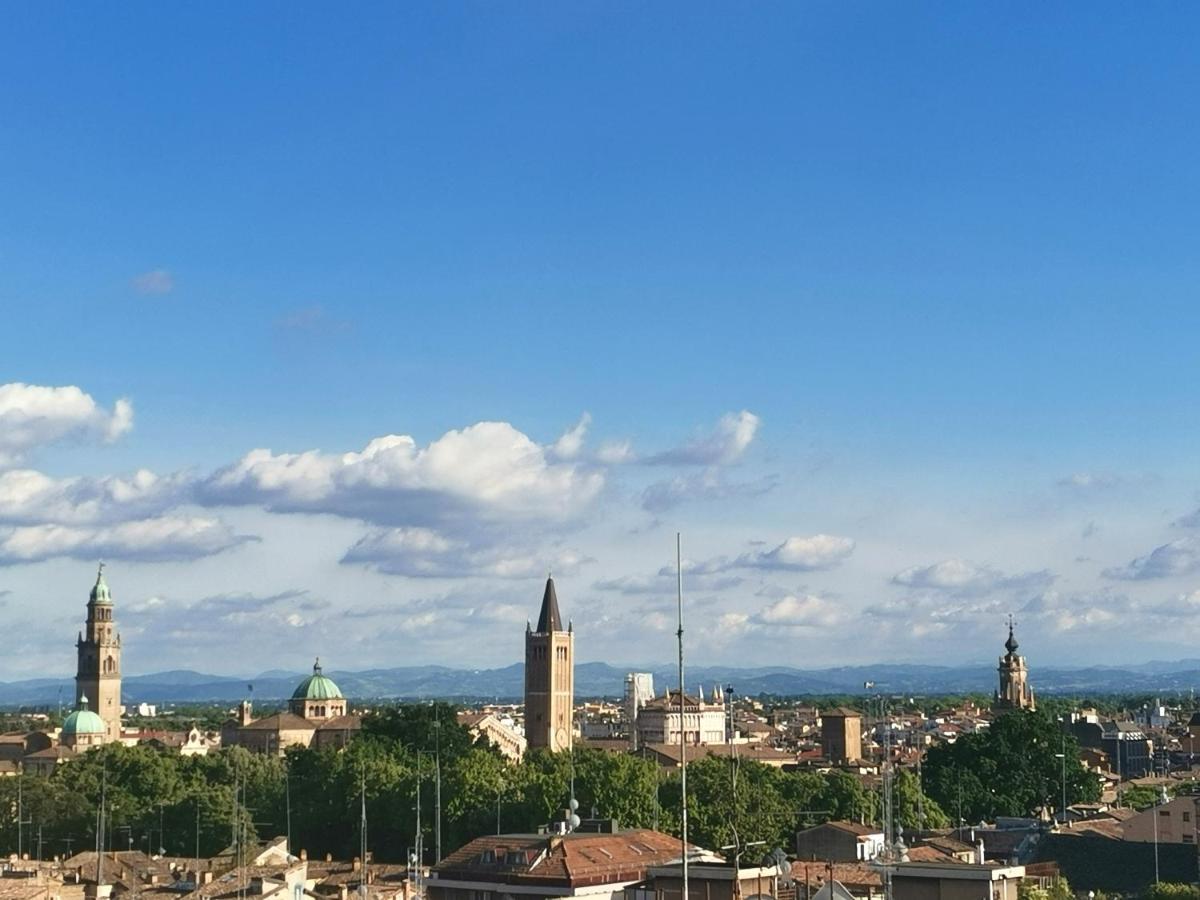 Parma Borgo Antico I I I Free Privat Parking Apartment ภายนอก รูปภาพ